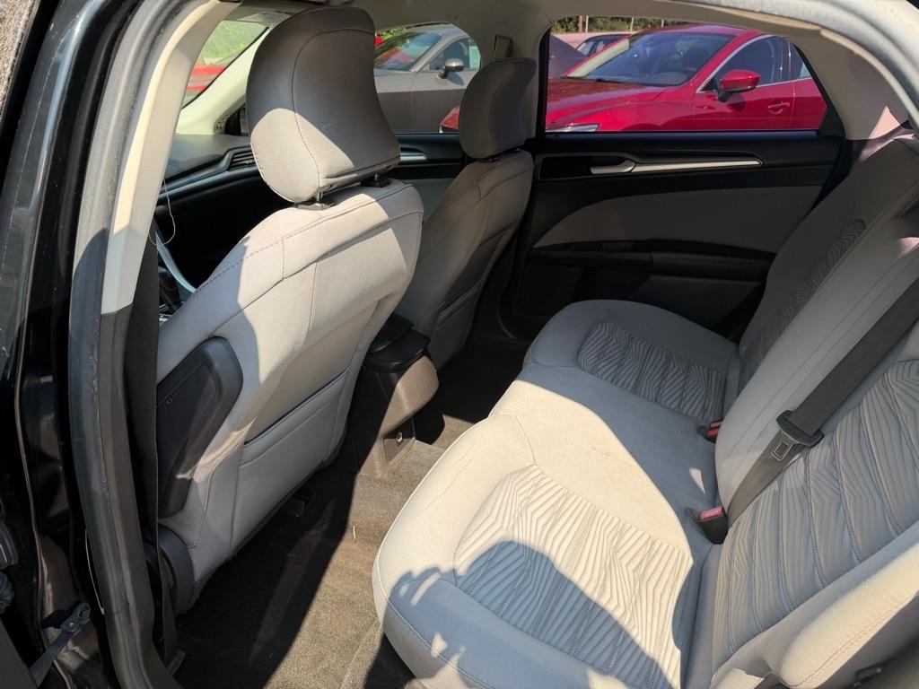 Ford Fusion 4dr Sdn S FWD 2016