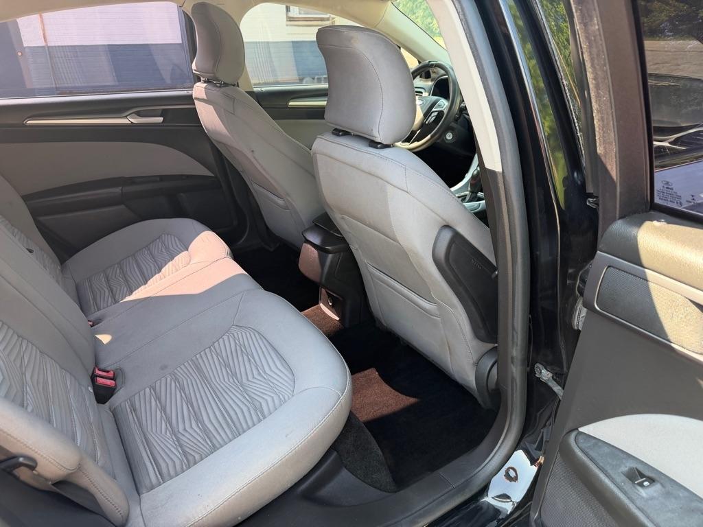 Ford Fusion 4dr Sdn S FWD 2016