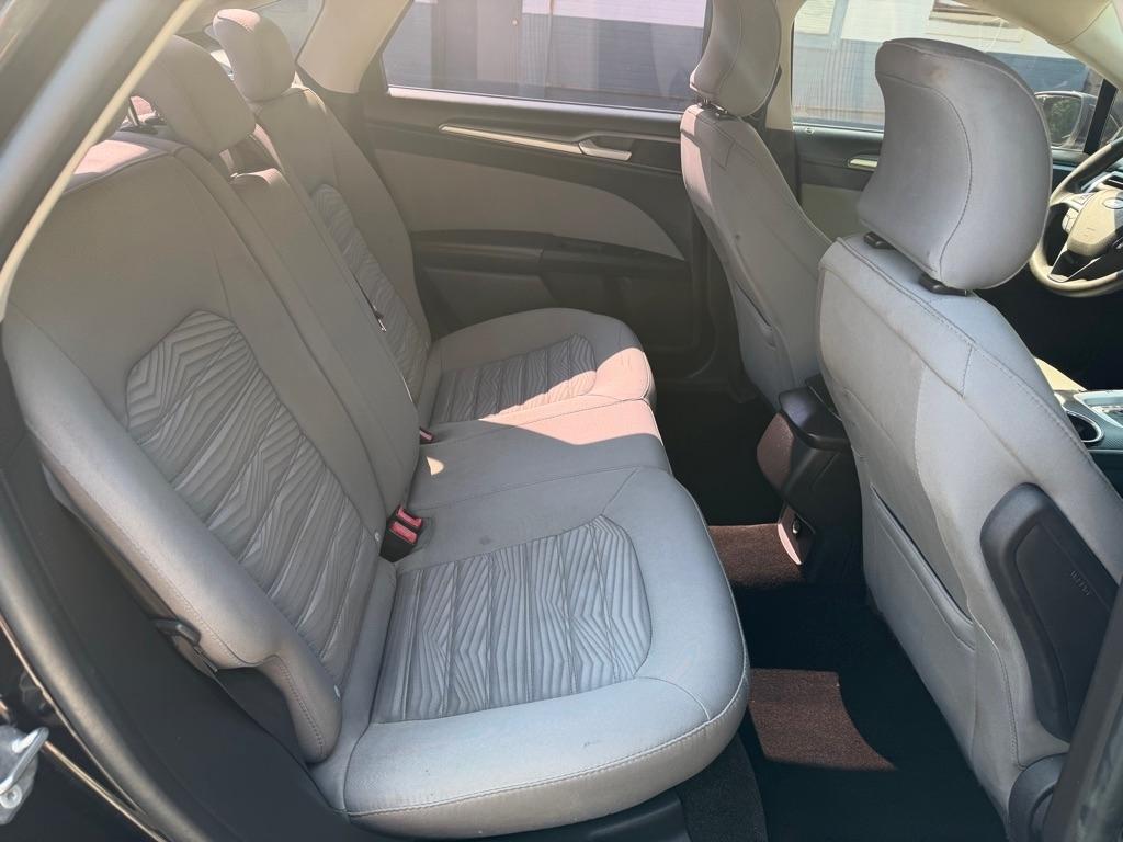 Ford Fusion 4dr Sdn S FWD 2016