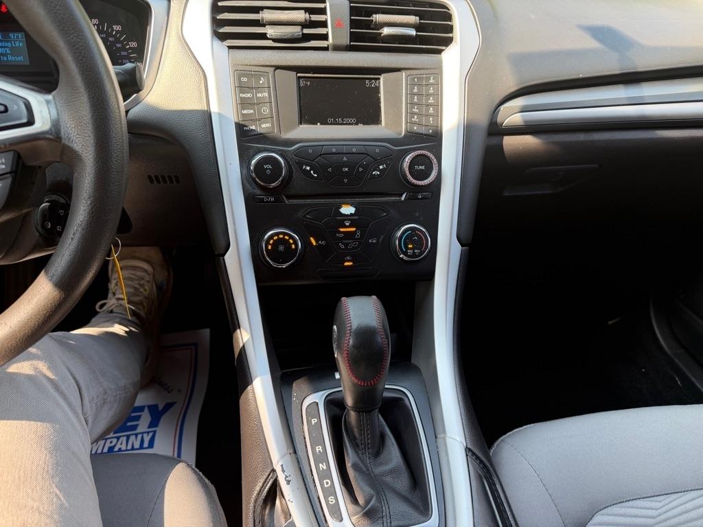 Ford Fusion 4dr Sdn S FWD 2016