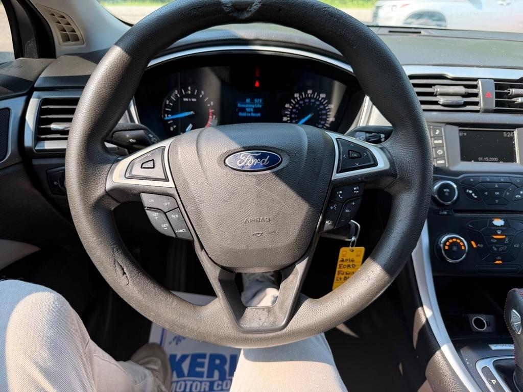 Ford Fusion 4dr Sdn S FWD 2016