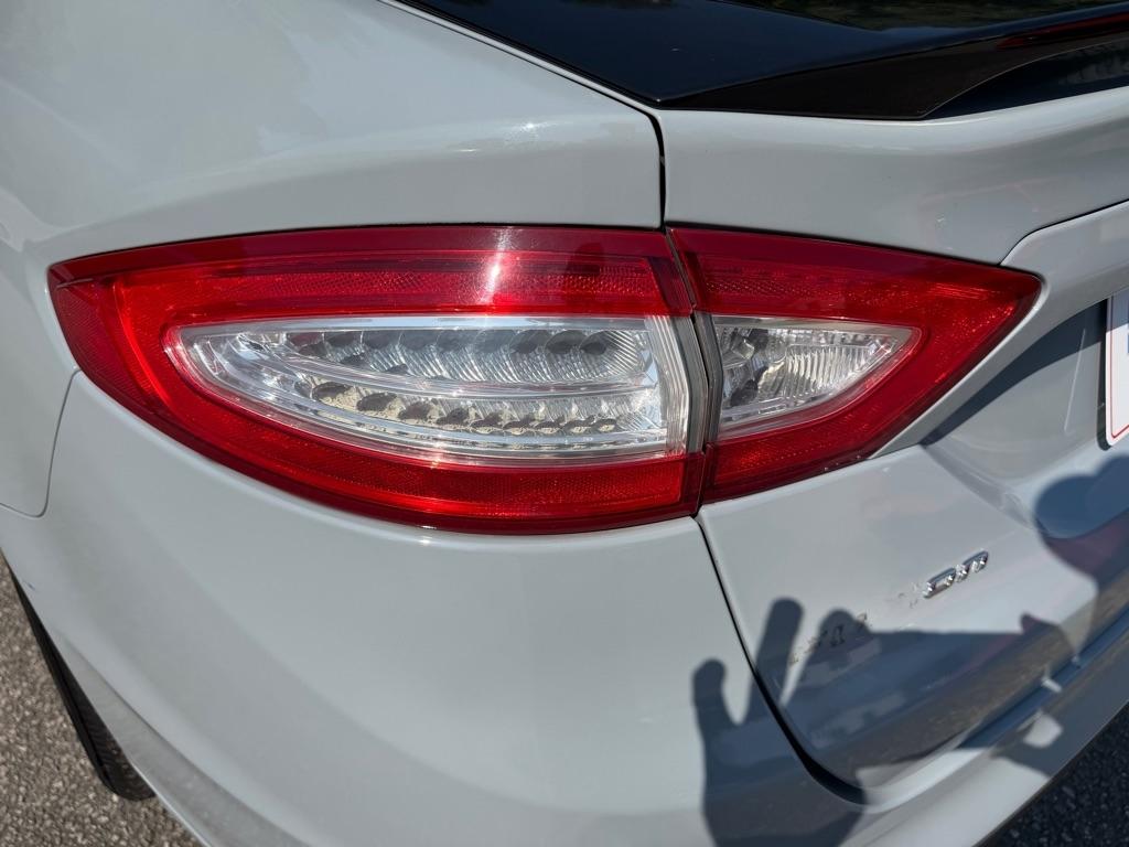 Ford Fusion 4dr Sdn S FWD 2016