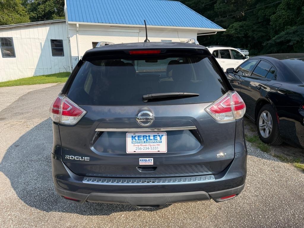 Nissan Rogue FWD 4dr SV 2016