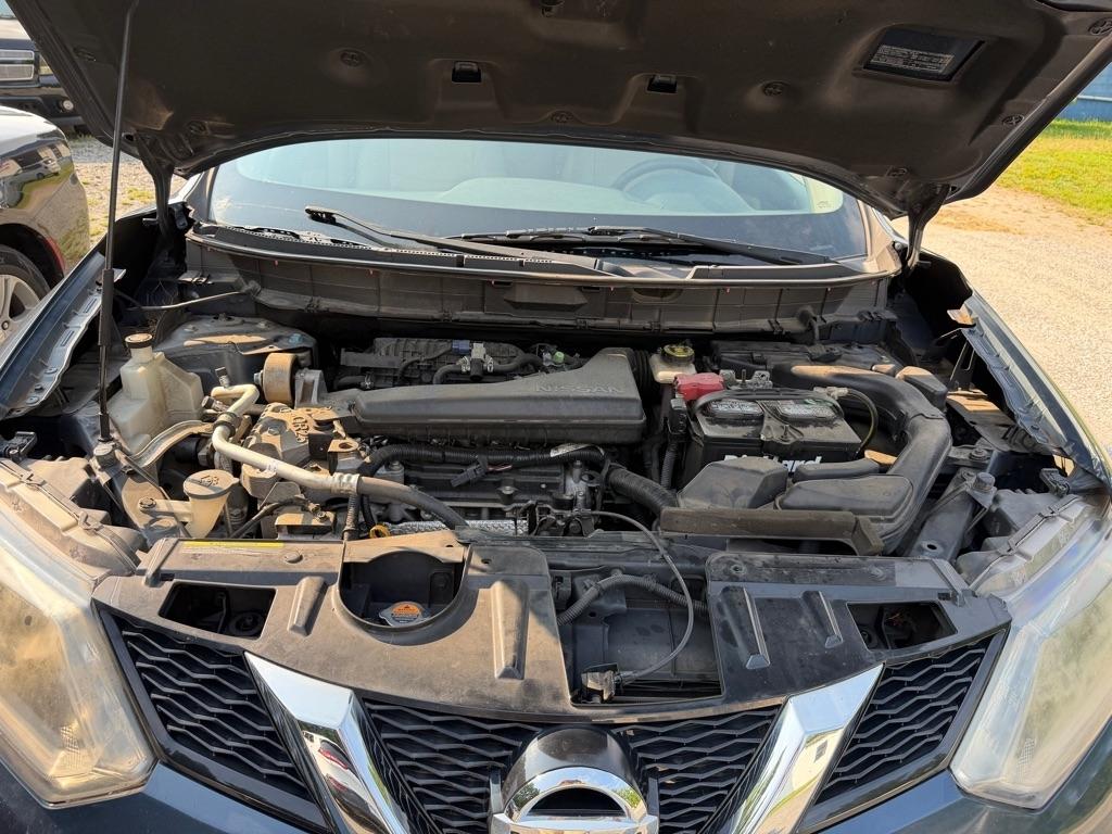 Nissan Rogue FWD 4dr SV 2016