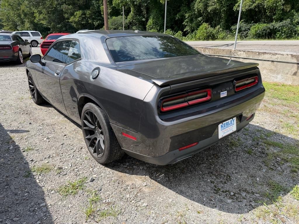 Dodge Challenger 2dr Cpe SXT 2015