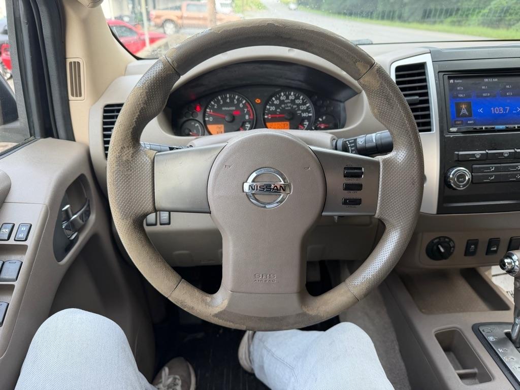 Nissan Frontier 4WD Crew Cab SWB Auto SV 2012