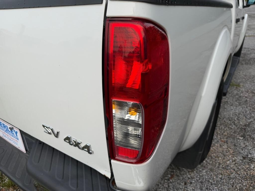 Nissan Frontier 4WD Crew Cab SWB Auto SV 2012