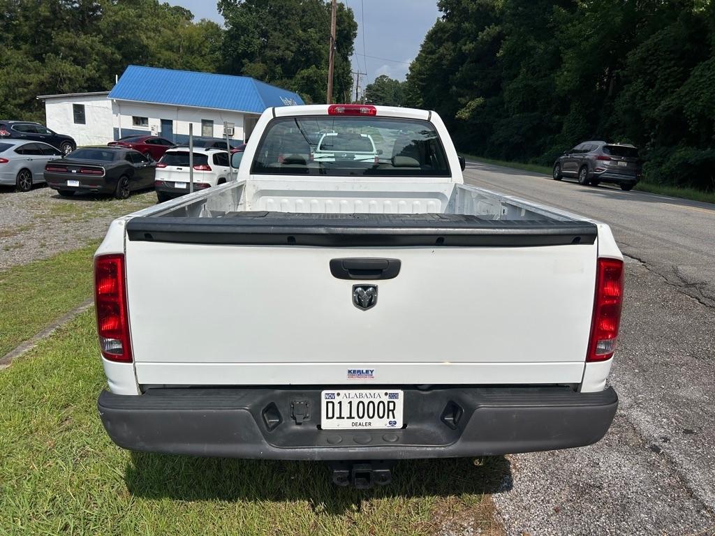 Dodge Ram 1500 2dr Reg Cab 140.5 ST 2006