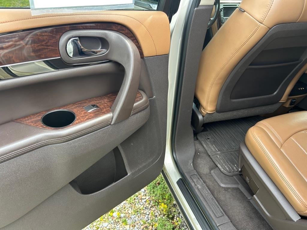 Buick Enclave FWD 4dr Premium 2014