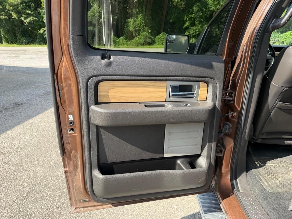Ford F-150 2WD SuperCrew 145" Platinum 2011
