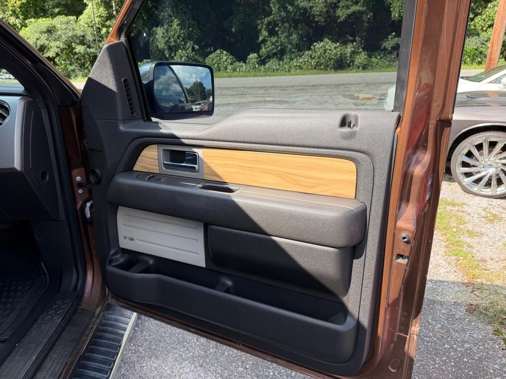 Ford F-150 2WD SuperCrew 145" Platinum 2011