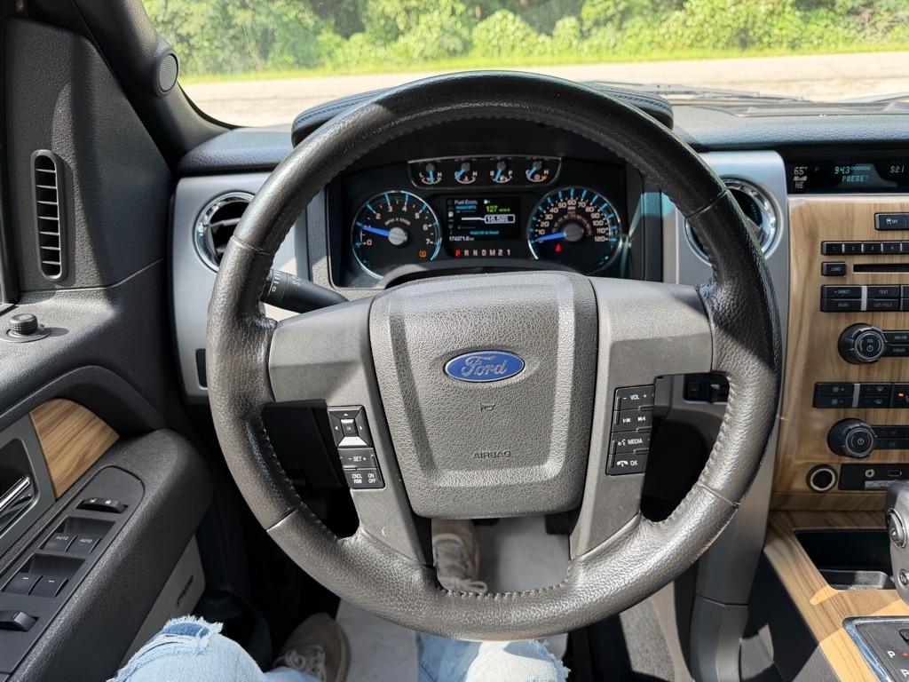 Ford F-150 2WD SuperCrew 145" Platinum 2011
