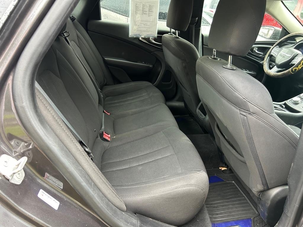 Chrysler 200 4dr Sdn Limited FWD 2015