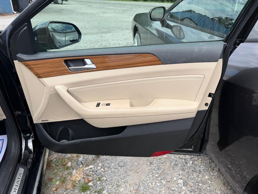 Hyundai Sonata 4dr Sdn 2.4L Limited 2015
