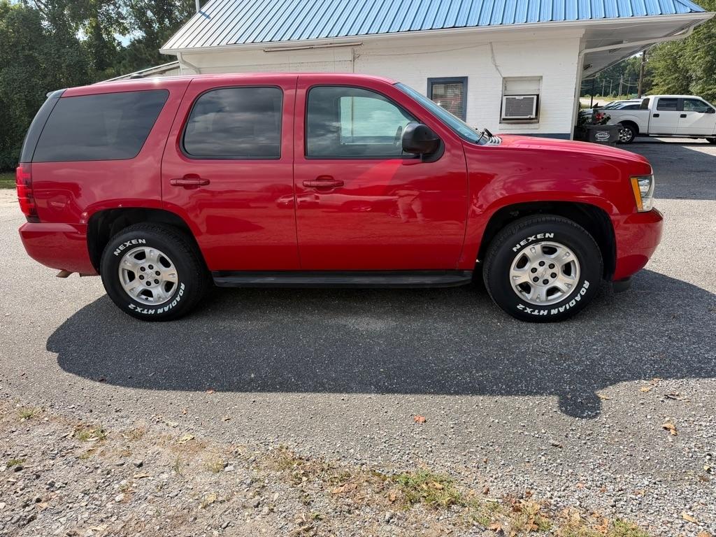 Chevrolet Tahoe 2WD 4dr 1500 Commercial 2012