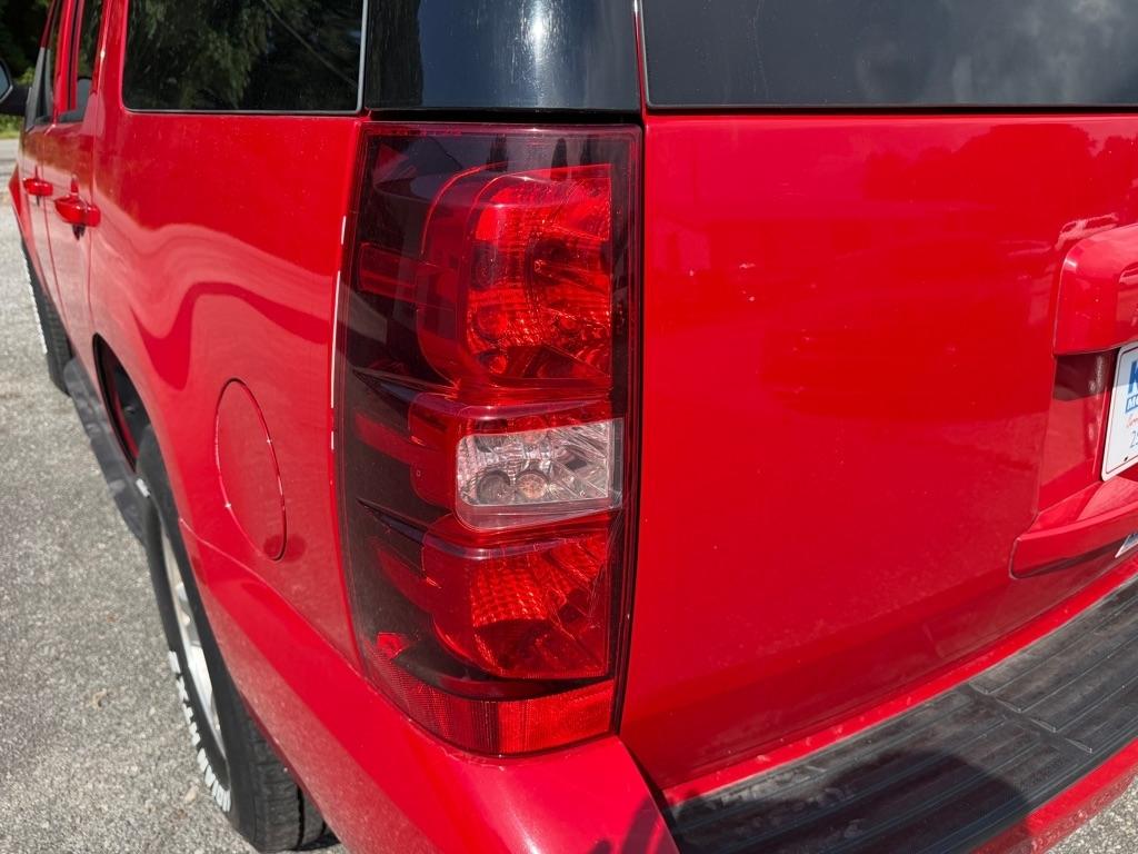 Chevrolet Tahoe 2WD 4dr 1500 Commercial 2012