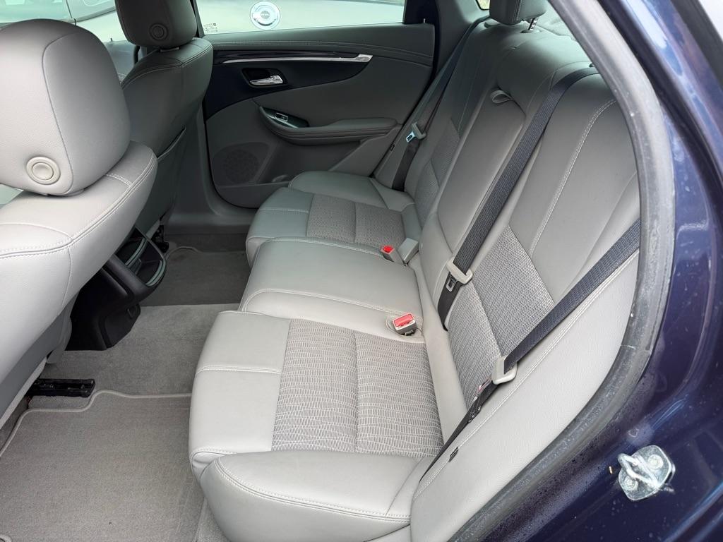 Chevrolet Impala 4dr Sdn LS w/1FL 2019