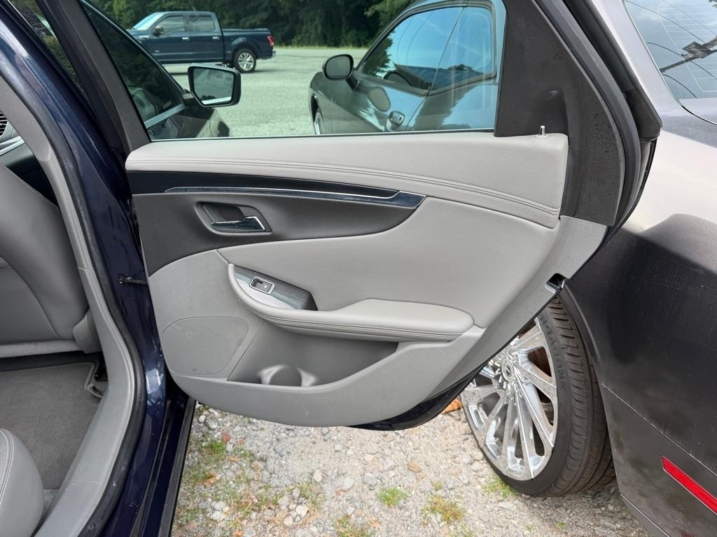 Chevrolet Impala 4dr Sdn LS w/1FL 2019