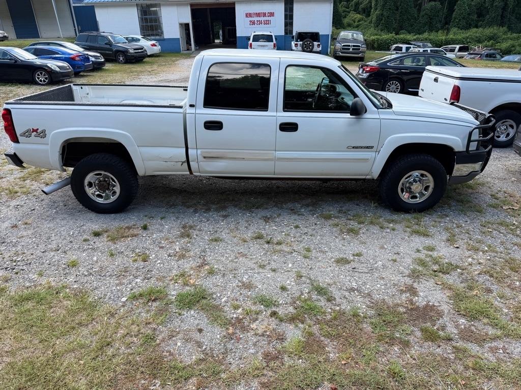 Chevrolet Silverado 2500HD Crew Cab 153" WB 4WD LS 2004
