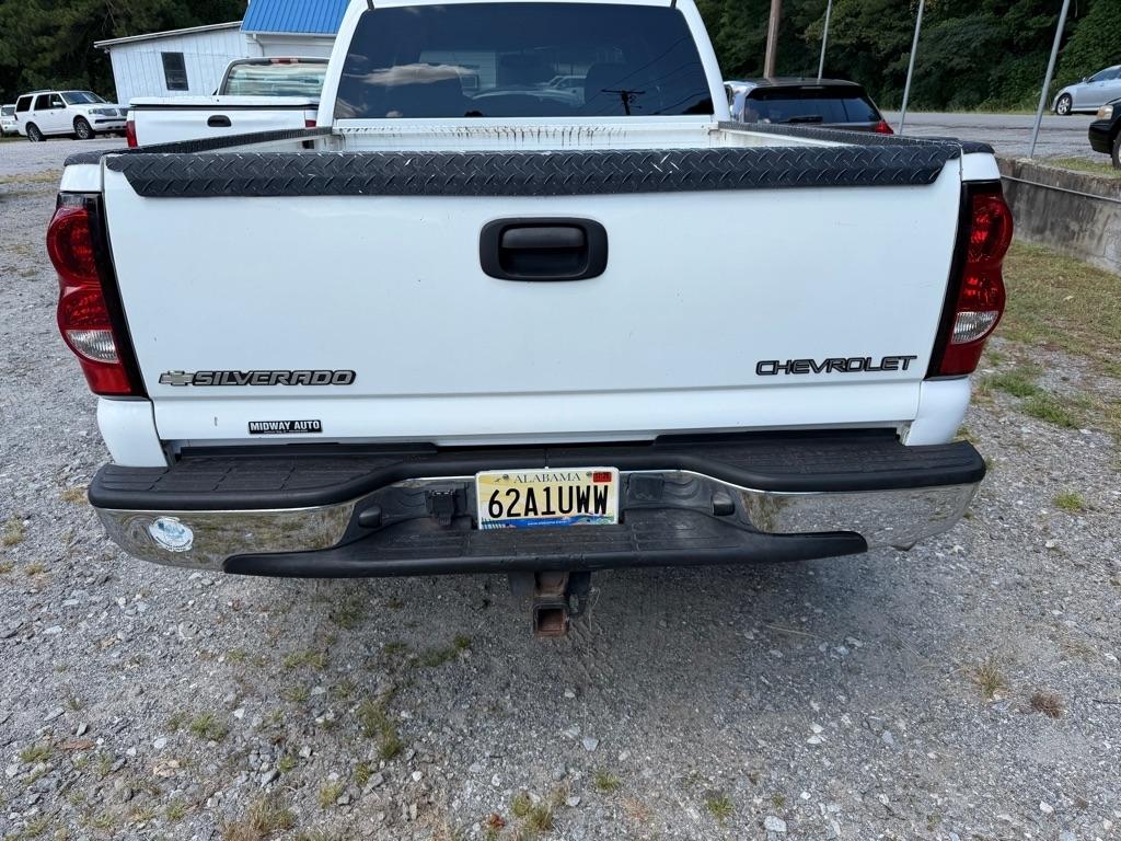 Chevrolet Silverado 2500HD Crew Cab 153" WB 4WD LS 2004