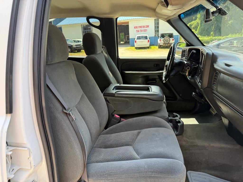 Chevrolet Silverado 2500HD Crew Cab 153" WB 4WD LS 2004