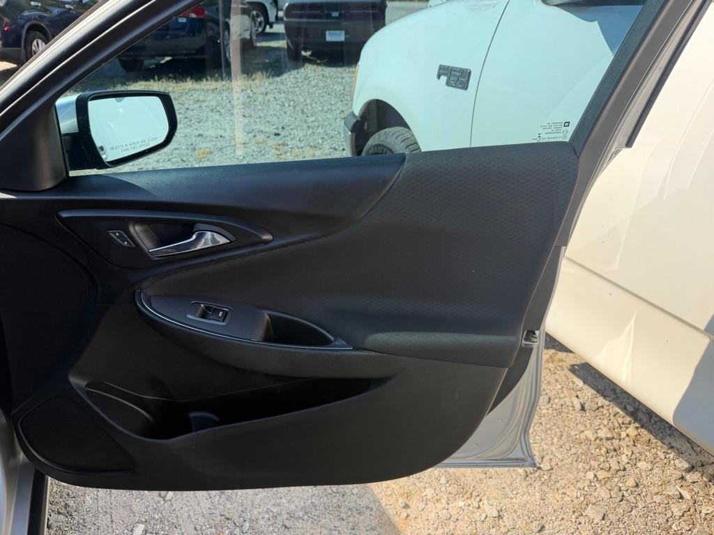Chevrolet Malibu 4dr Sdn LT 2020
