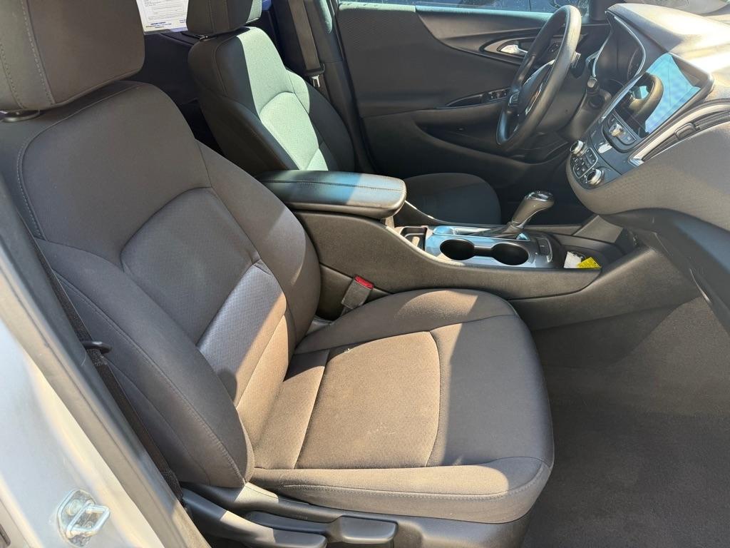 Chevrolet Malibu 4dr Sdn LT 2020