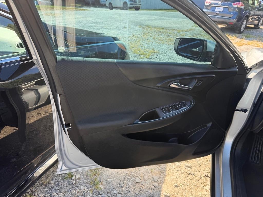 Chevrolet Malibu 4dr Sdn LT 2020