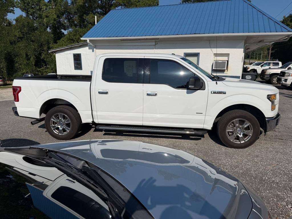 Ford F-150 2WD SuperCrew 157" Lariat 2015