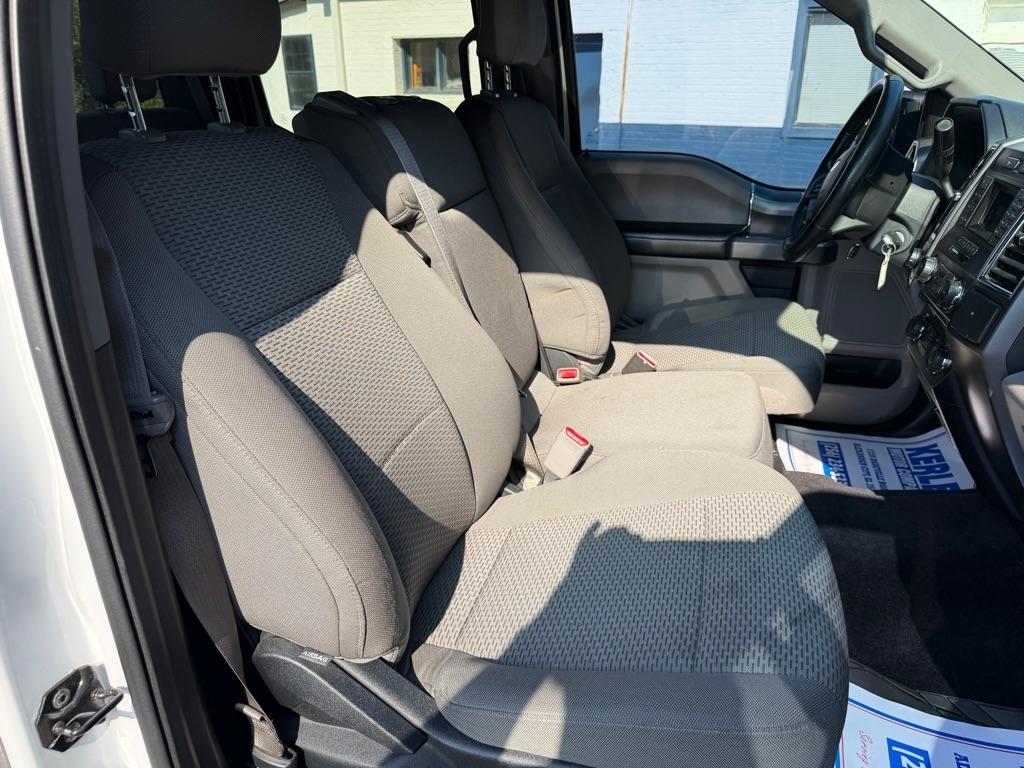 Ford F-150 2WD SuperCrew 157" Lariat 2015