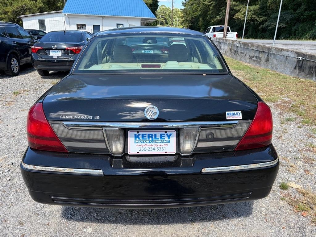 Mercury Grand Marquis 4dr Sdn LS 2008