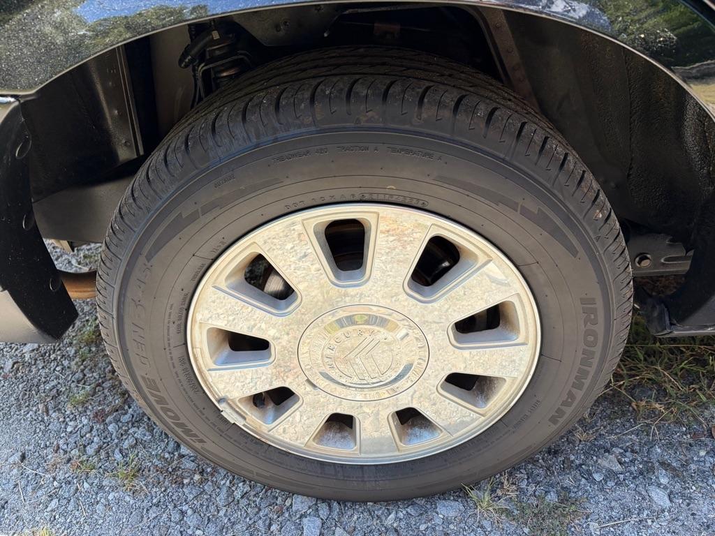 Mercury Grand Marquis 4dr Sdn LS 2008