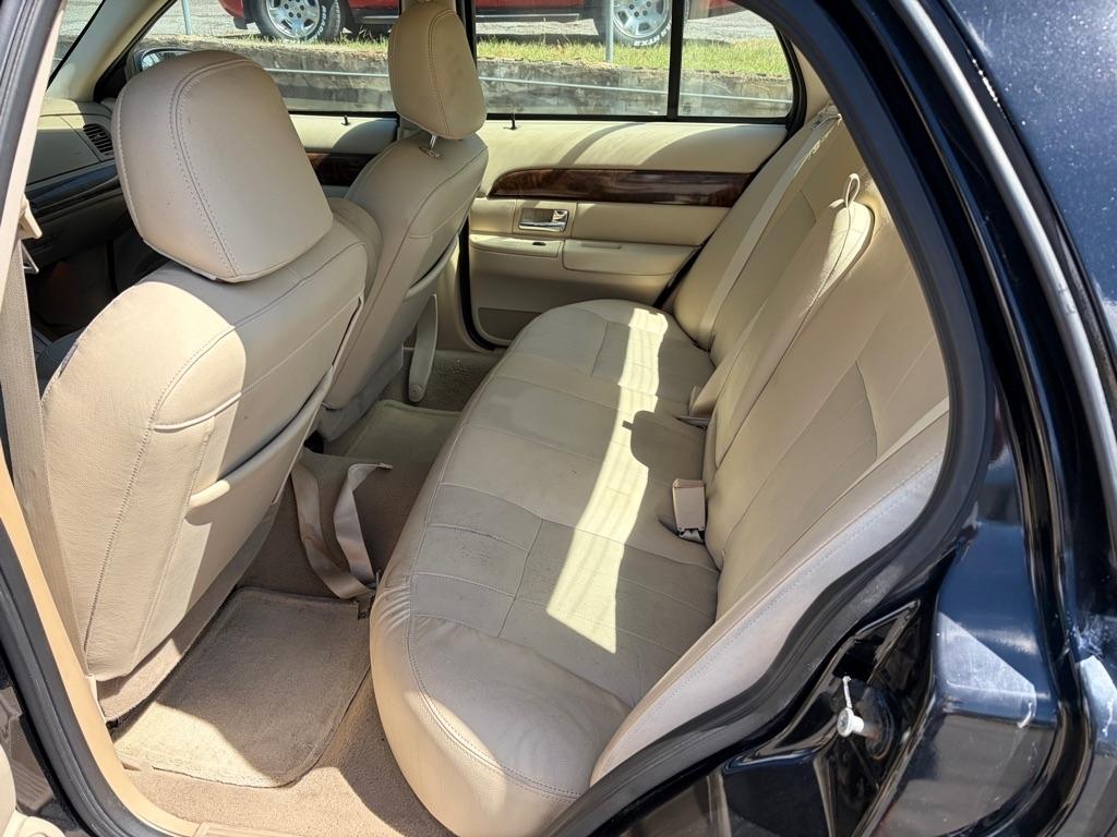 Mercury Grand Marquis 4dr Sdn LS 2008