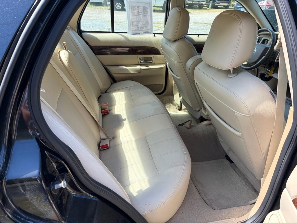 Mercury Grand Marquis 4dr Sdn LS 2008