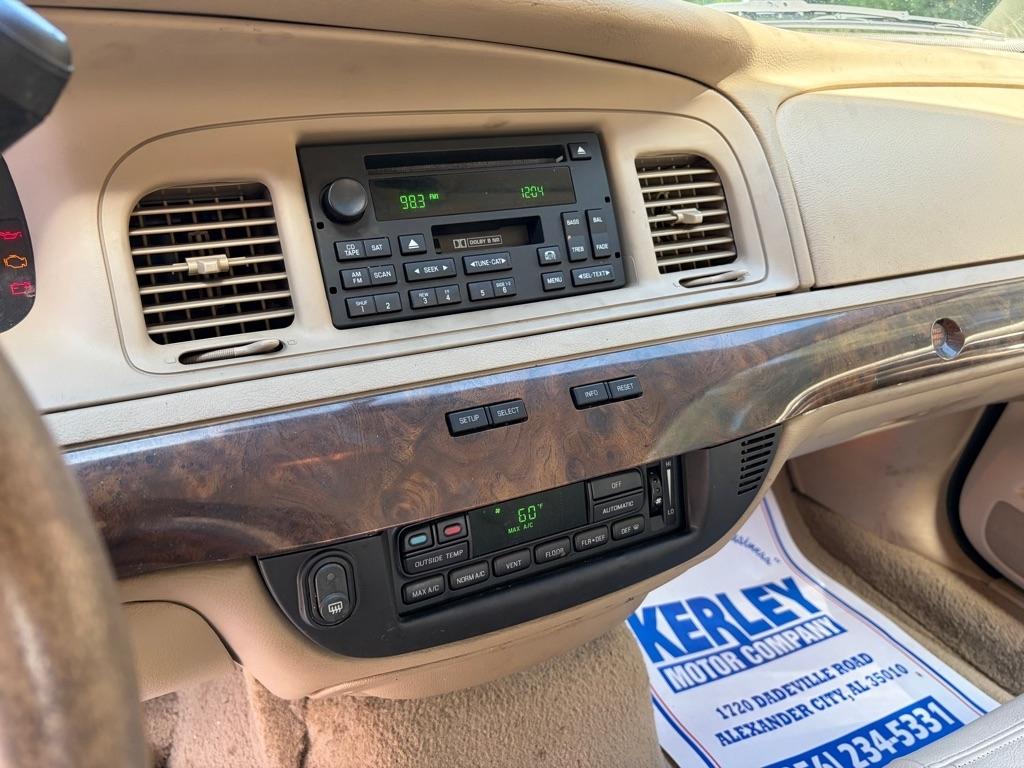 Mercury Grand Marquis 4dr Sdn LS 2008
