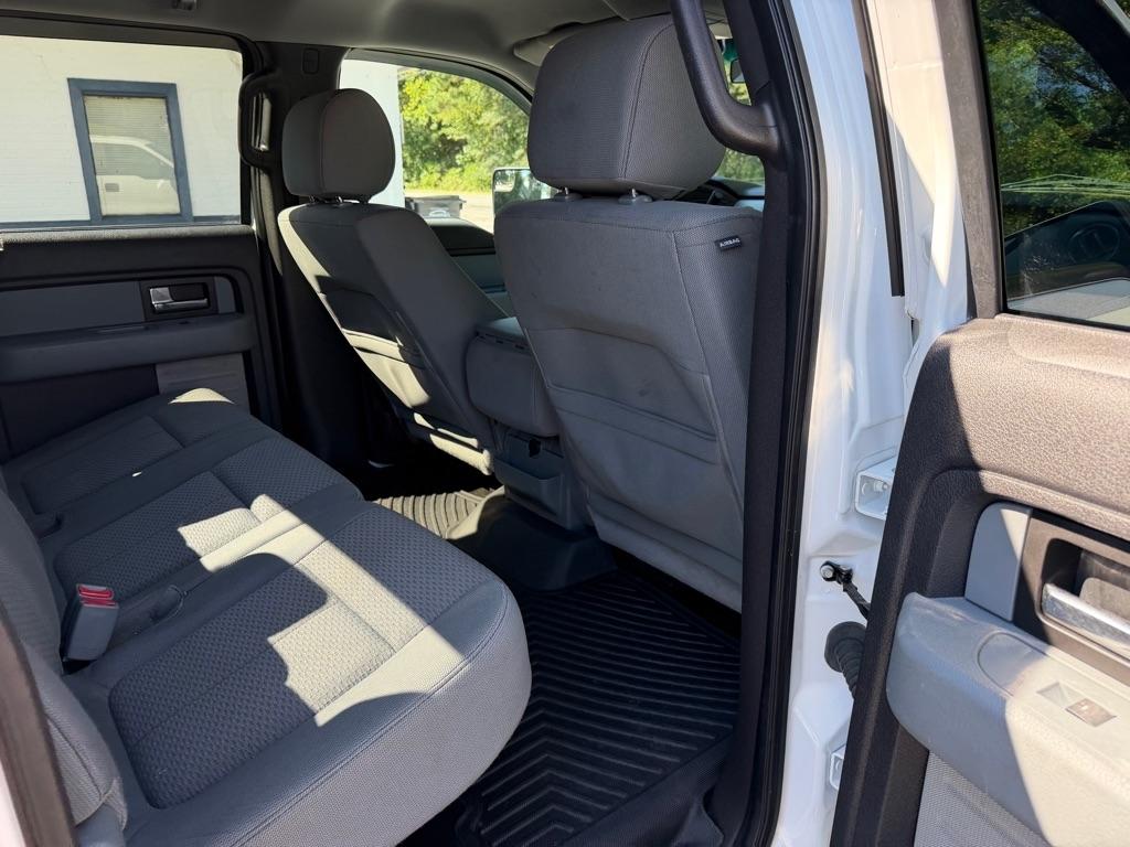 Ford F-150 2WD SuperCrew 145" Platinum 2013