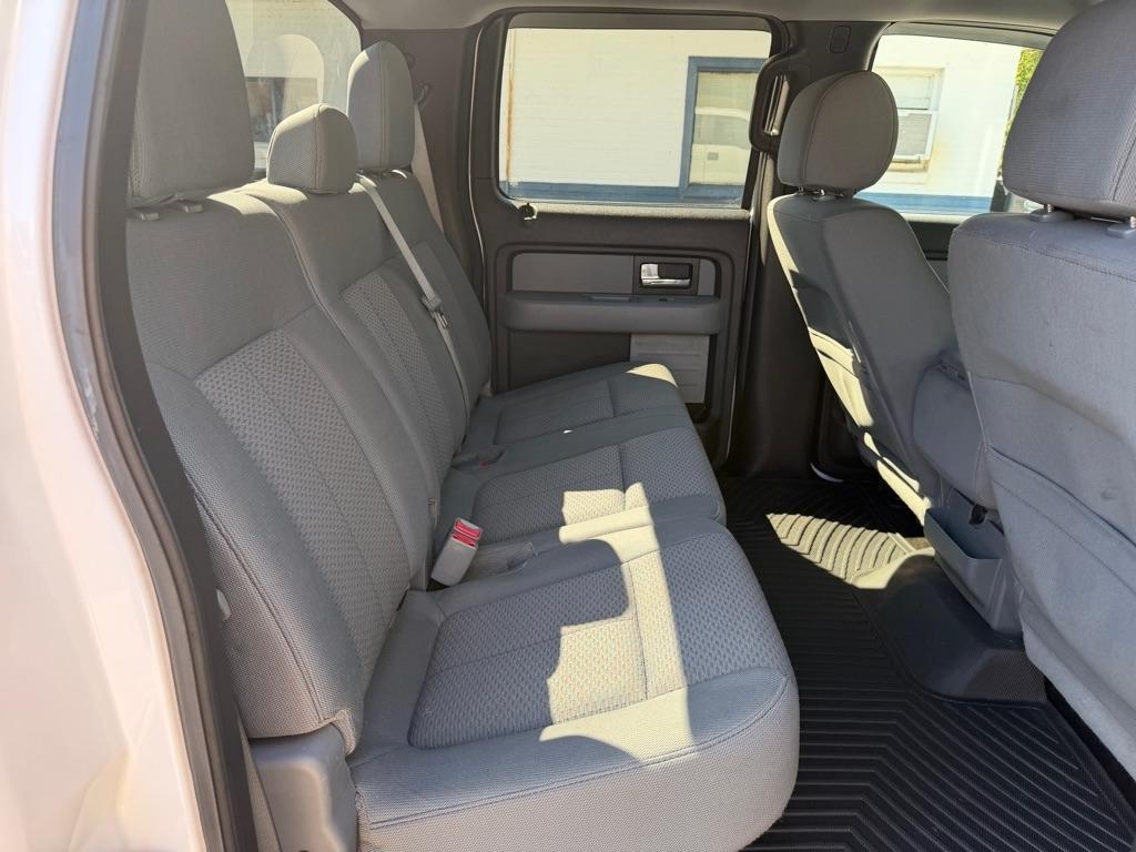 Ford F-150 2WD SuperCrew 145" Platinum 2013