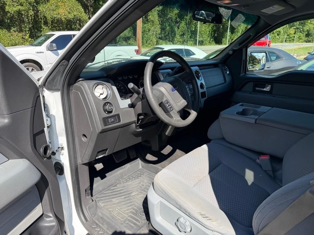 Ford F-150 2WD SuperCrew 145" Platinum 2013
