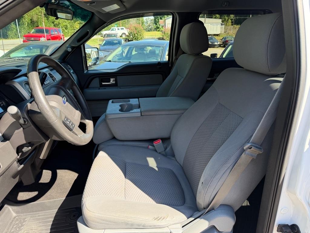 Ford F-150 2WD SuperCrew 145" Platinum 2013