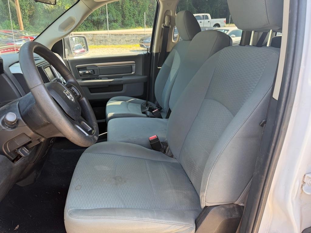 RAM 1500 Classic SLT 4x2 Crew Cab 6'4" Box 2019