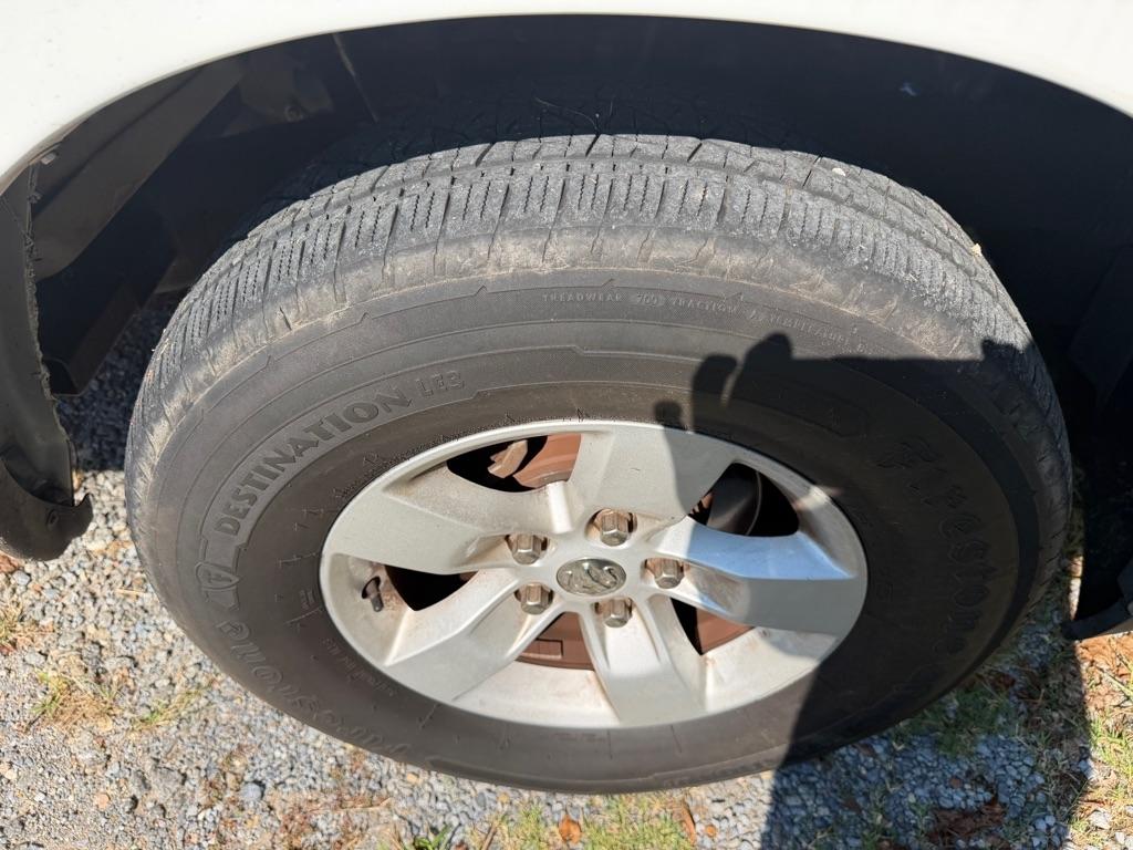 RAM 1500 Classic SLT 4x2 Crew Cab 6'4" Box 2019