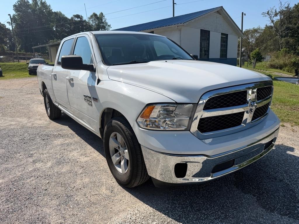 RAM 1500 Classic SLT 4x2 Crew Cab 6'4" Box 2019