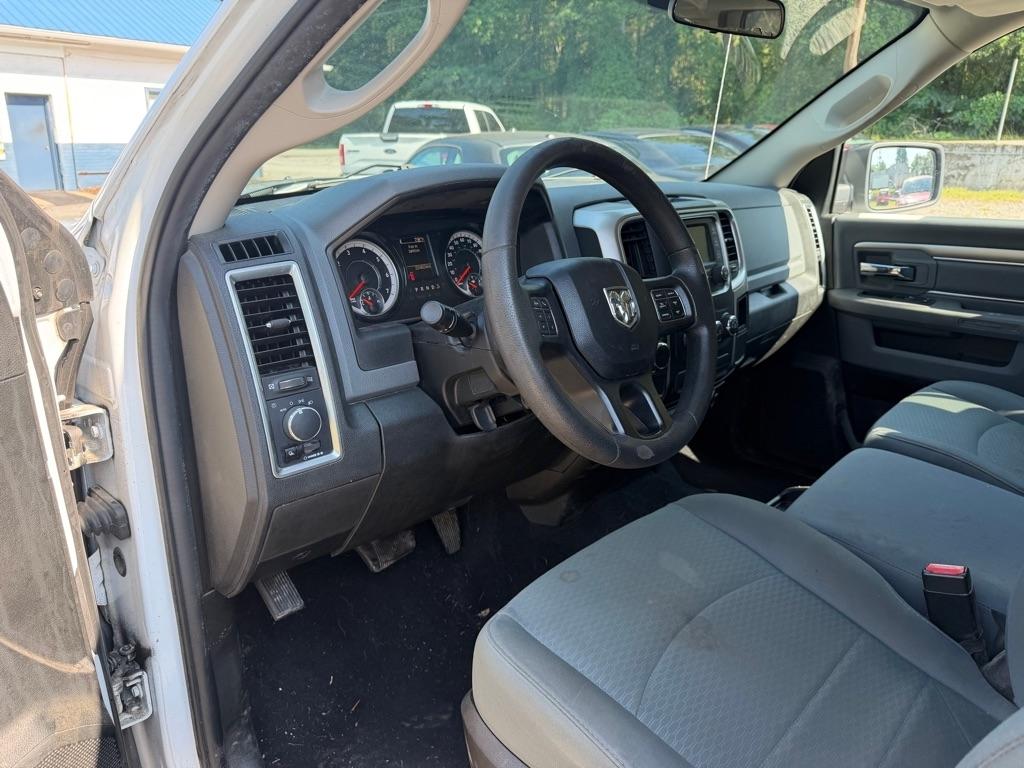 RAM 1500 Classic SLT 4x2 Crew Cab 6'4" Box 2019