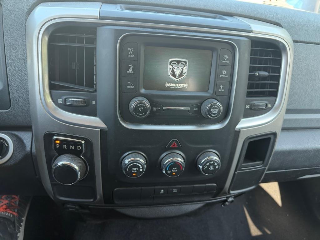 RAM 1500 Classic SLT 4x2 Crew Cab 6'4" Box 2019