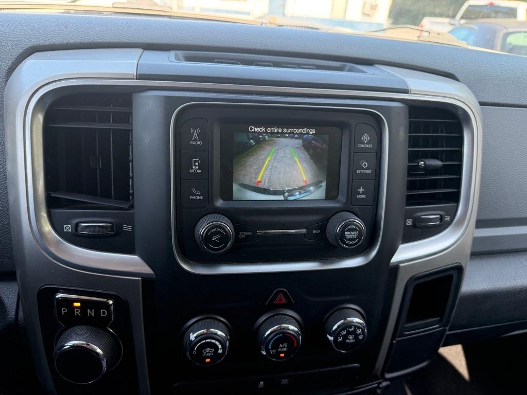 RAM 1500 Classic SLT 4x2 Crew Cab 6'4" Box 2019