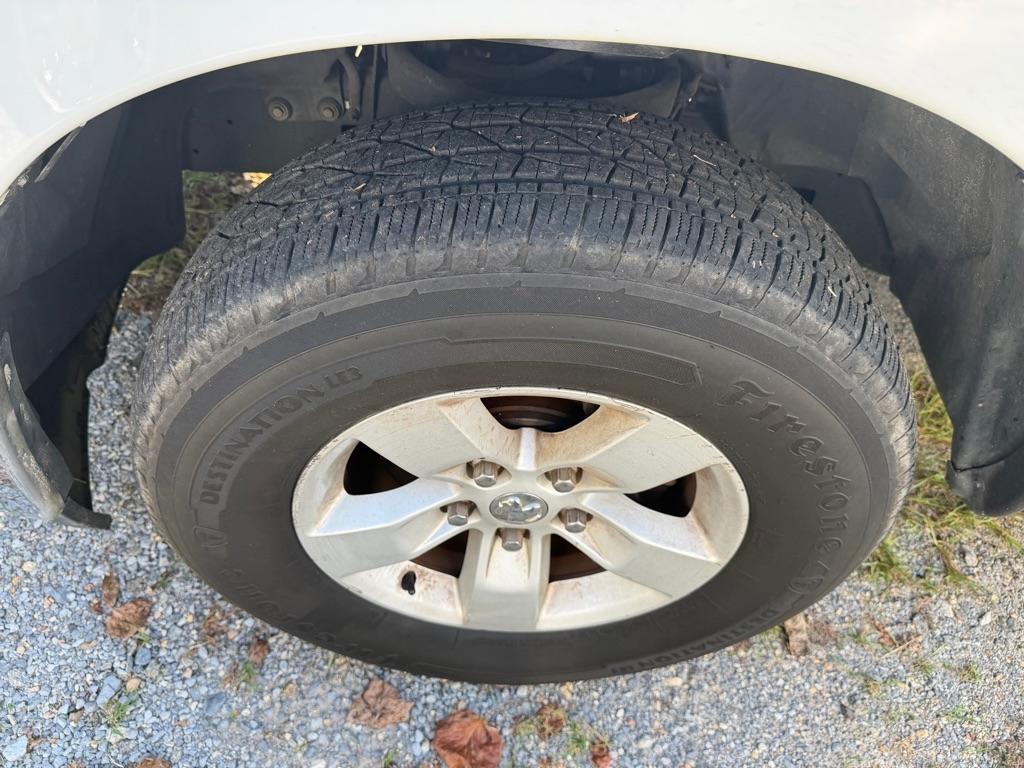RAM 1500 Classic SLT 4x2 Crew Cab 6'4" Box 2019