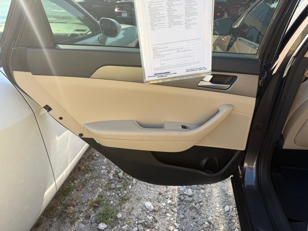 Hyundai Sonata 4dr Sdn 2.4L SE 2016