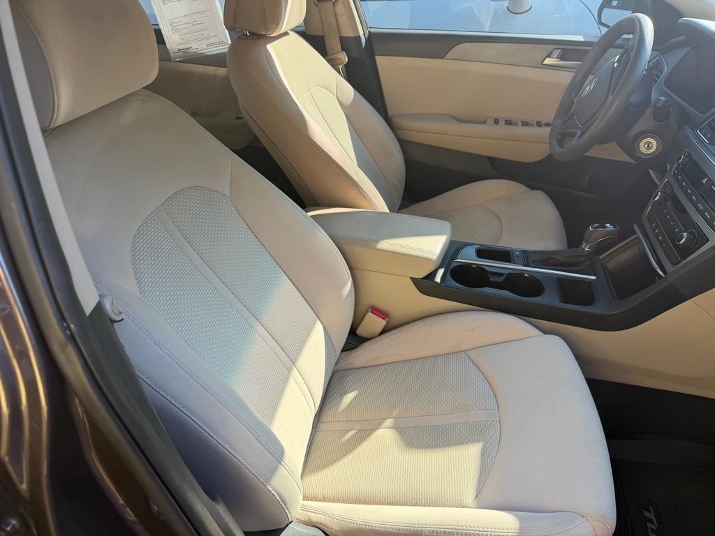 Hyundai Sonata 4dr Sdn 2.4L SE 2016