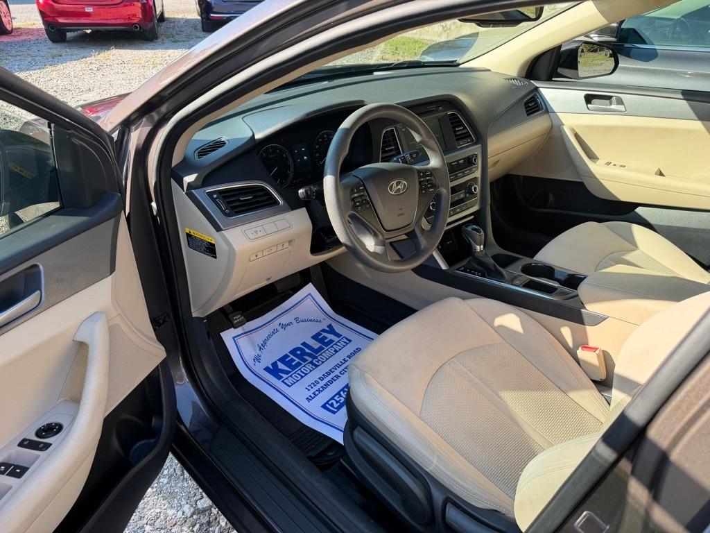Hyundai Sonata 4dr Sdn 2.4L SE 2016
