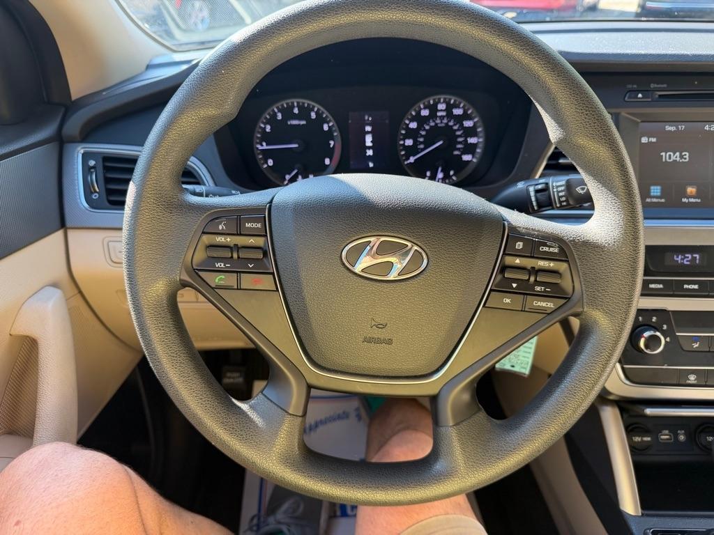 Hyundai Sonata 4dr Sdn 2.4L SE 2016